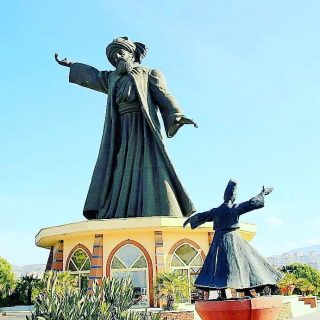 Comemoração-do-poeta-persa-Maulana-(Rumi)